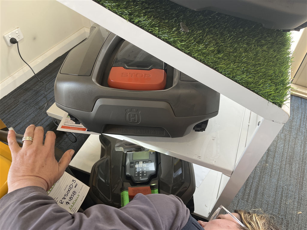 2022 Husqvarna AM315 X ROBOTIC LAWN MOWER FOR SALE - MitchMarket